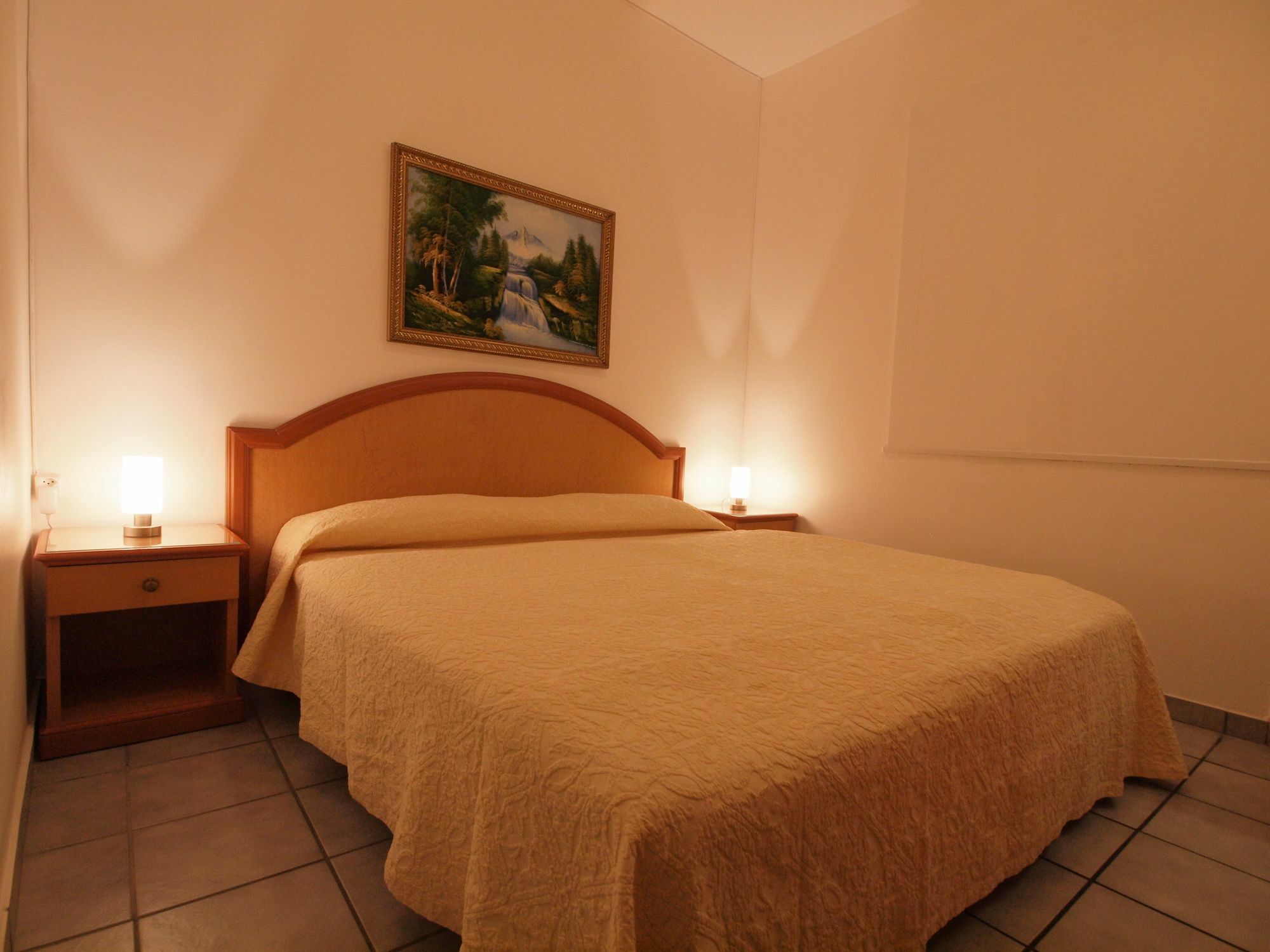 Easyrooms Dell'Angelo Locarno Eksteriør billede